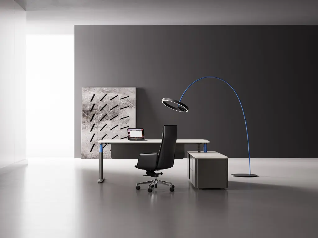 aulenti-executive-high-back-black-leather-chair-knee-tilt-4-lock-positions-with-gas-height-adjustment-on-polished-aluminum-5-star-castor-base-black_5.jpg