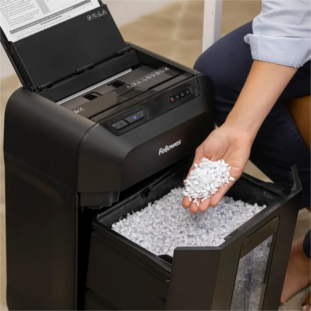 fellowes-automax-80m-mini-cut-shredder-shreds-80-sheets-17-litre-bin_2.jpg