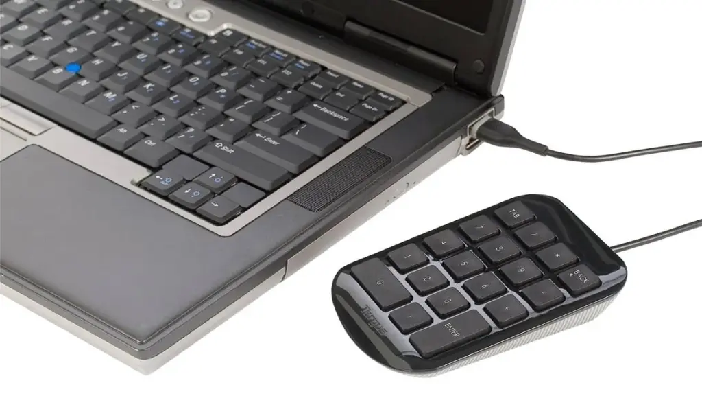 targus-numeric-keypad-wired-black-akp10eu_4.jpg